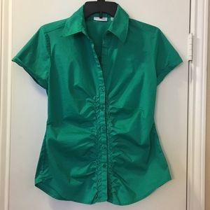 NY&Co. Green short sleeve button up blouse